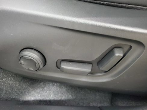 Certified 2024 Volvo C40 P8 Recharge Plus w/ Protection Package Premier RWD image 20