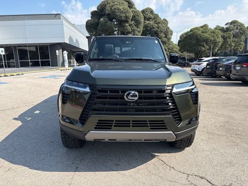 Certified 2026 Lexus GX 550 AWD/4WD image 8