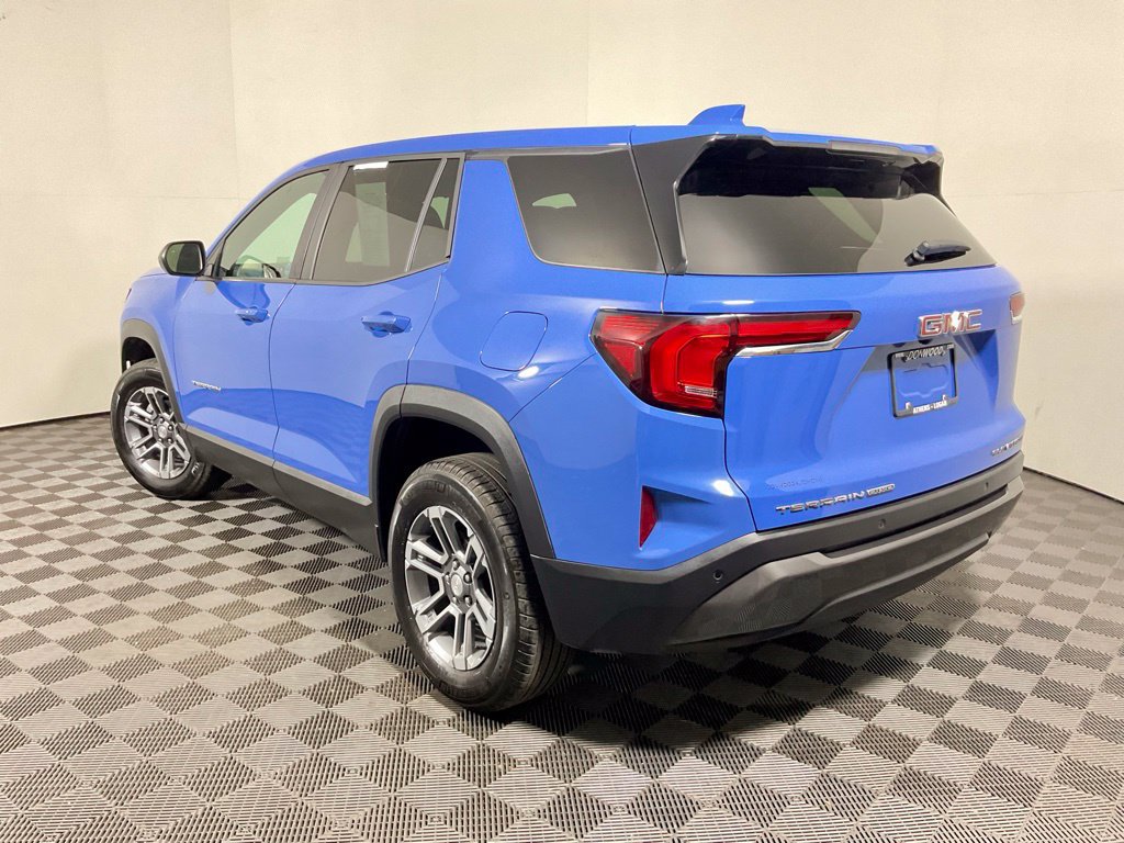 Used 2025 GMC Terrain Elevation AWD/4WD image 12