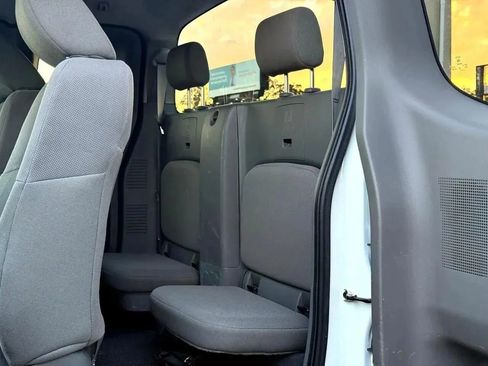 Used 2021 Nissan Frontier S RWD image 33