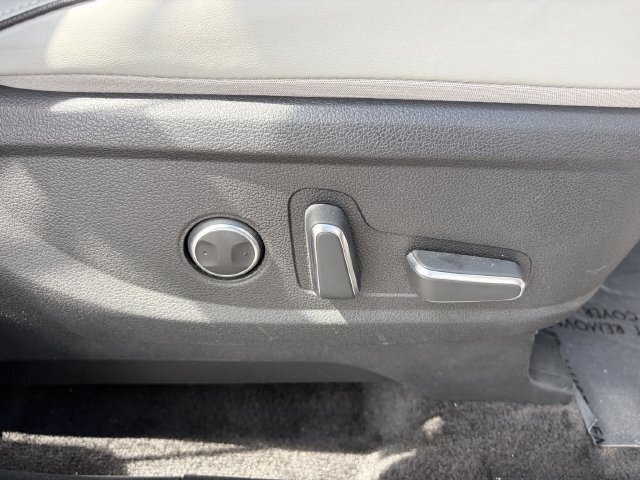 Used 2024 Hyundai Palisade SEL FWD image 12