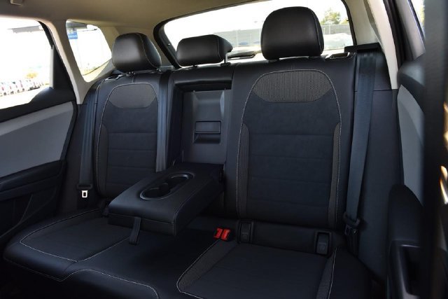 Certified 2023 Volkswagen Taos SE w/ Panoramic Sunroof Package AWD/4WD image 22