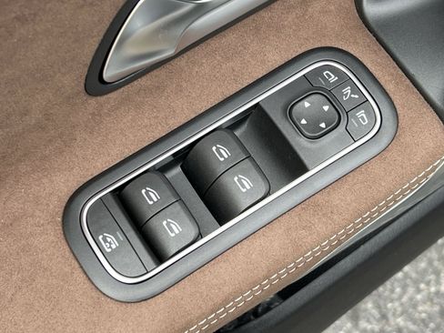 Used 2025 Mercedes-Benz CLA 250 4MATIC image 13