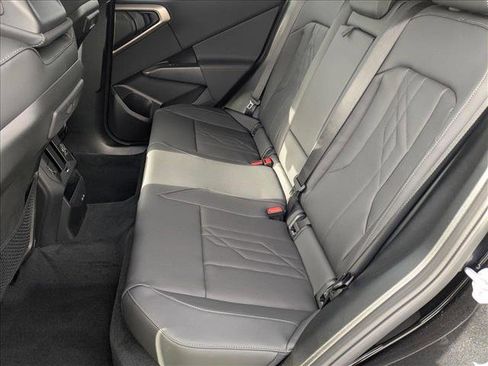 Used 2025 BMW X3 xDrive30i w/ Convenience Package image 15