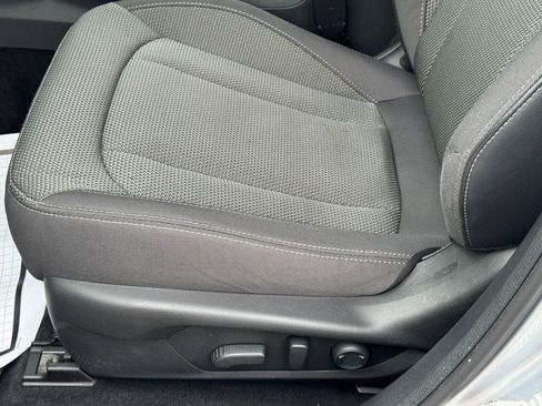 Used 2024 Subaru Crosstrek 2.0i Premium image 22