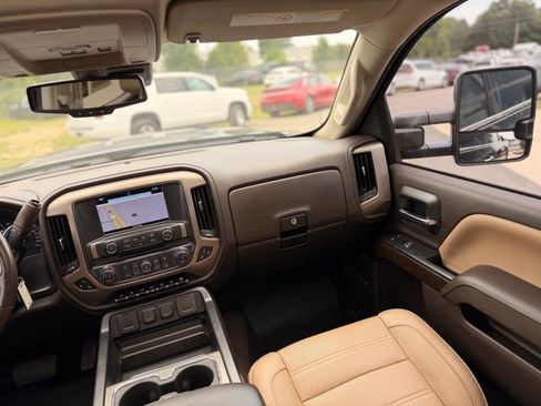 Used 2019 GMC Sierra 2500 Denali w/ Duramax Plus Package AWD/4WD image 36