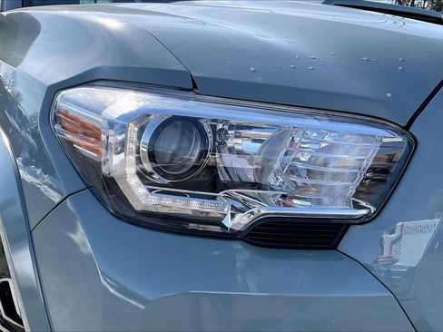 Used 2022 Toyota Tacoma TRD Sport w/ TRD Premium Sport Package image 24