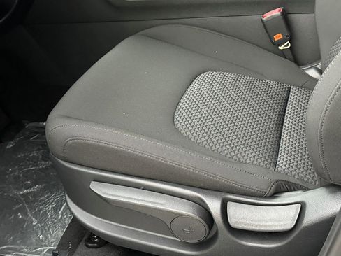 New 2026 Kia Sportage LX image 14