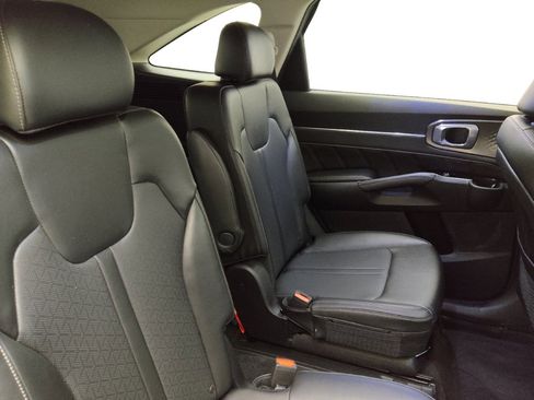 Used 2022 Kia Sorento SX AWD/4WD image 19