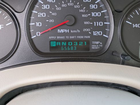 Used 2004 Chevrolet Impala w/ Preferred Equipment Group image 25