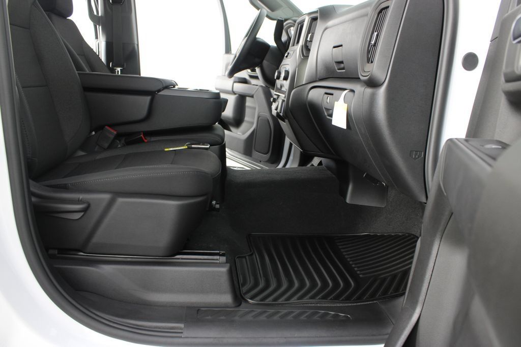 New 2026 Chevrolet Silverado 2500 Custom w/ Custom Convenience Package AWD/4WD image 18