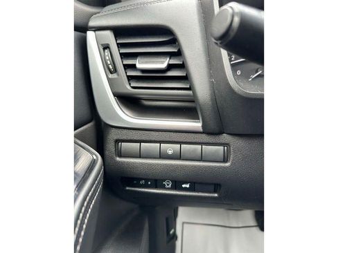 Used 2024 Nissan Rogue SV AWD/4WD image 48