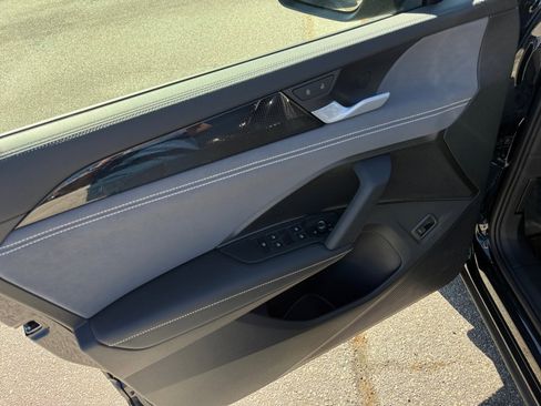 New 2026 Volkswagen Tiguan SE image 32