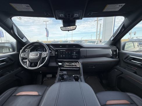 Used 2025 GMC Sierra 1500 AT4 w/ AT4 Premium Package image 30
