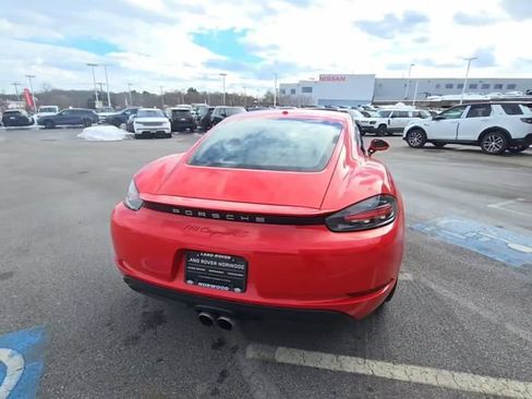 Used 2024 Porsche 718 Cayman S image 4