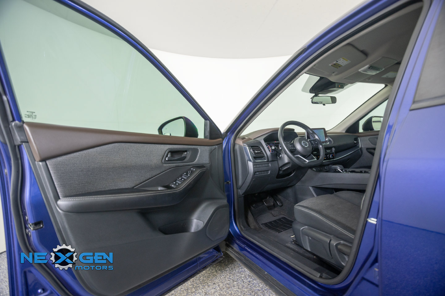 Used 2021 Nissan Rogue S AWD/4WD image 11