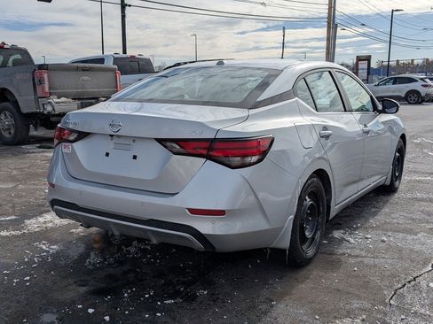 Used 2021 Nissan Sentra SV image 4