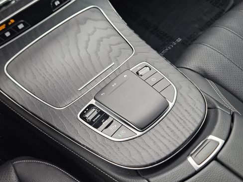 Used 2021 Mercedes-Benz E 350 Sedan image 12