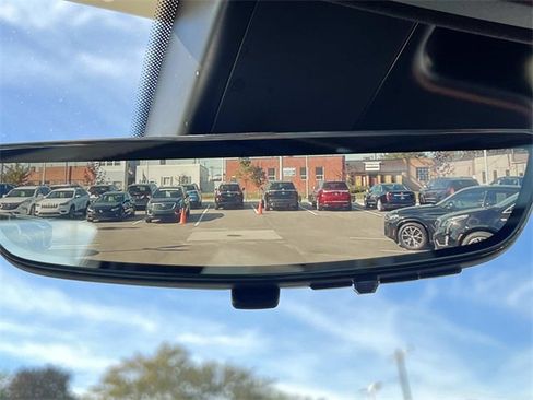 Certified 2022 Cadillac XT4 Premium Luxury w/ Enhanced Visibility Package image 30