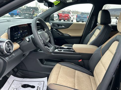 New 2026 Chevrolet Equinox ACTIV w/ Convenience Package III image 22