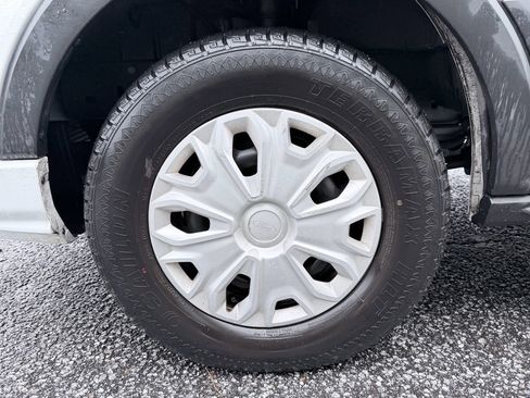 Used 2023 Ford Transit 350 XLT image 14