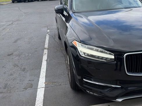 Used 2016 Volvo XC90 T6 Momentum w/ Momentum Plus Package AWD/4WD image 3