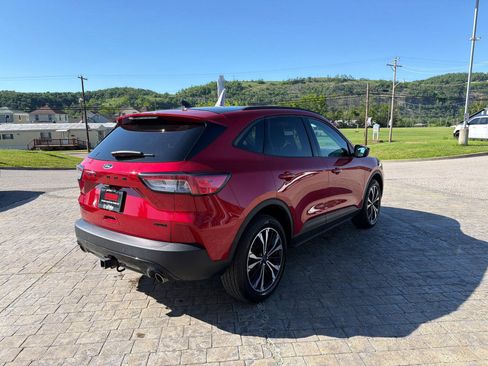 Used 2022 Ford Escape SEL w/ SEL Stealth AWD Package image 8
