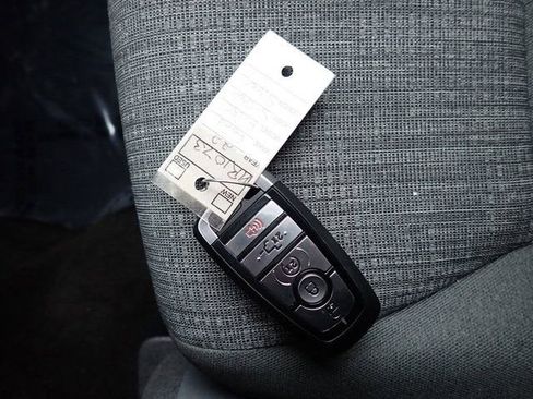 Used 2022 Ford F150 XLT w/ Equipment Group 302A High image 30