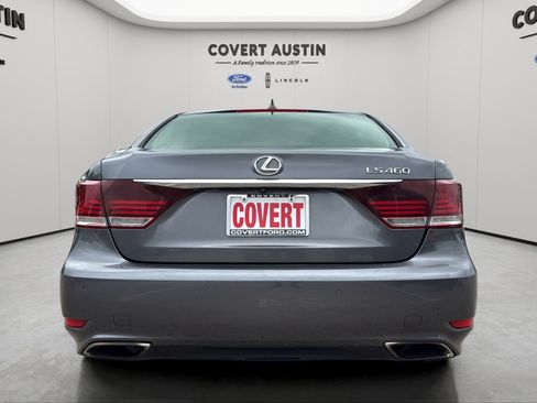 Used 2016 Lexus LS 460 w/ Comfort Package image 4