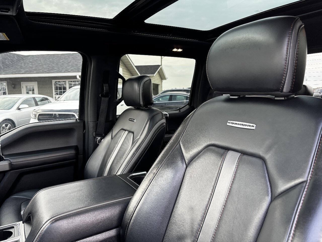 Used 2018 Ford F150 Platinum w/ Equipment Group 701A Luxury AWD/4WD image 19