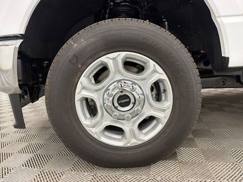 New 2026 Ford F250 XLT image 11