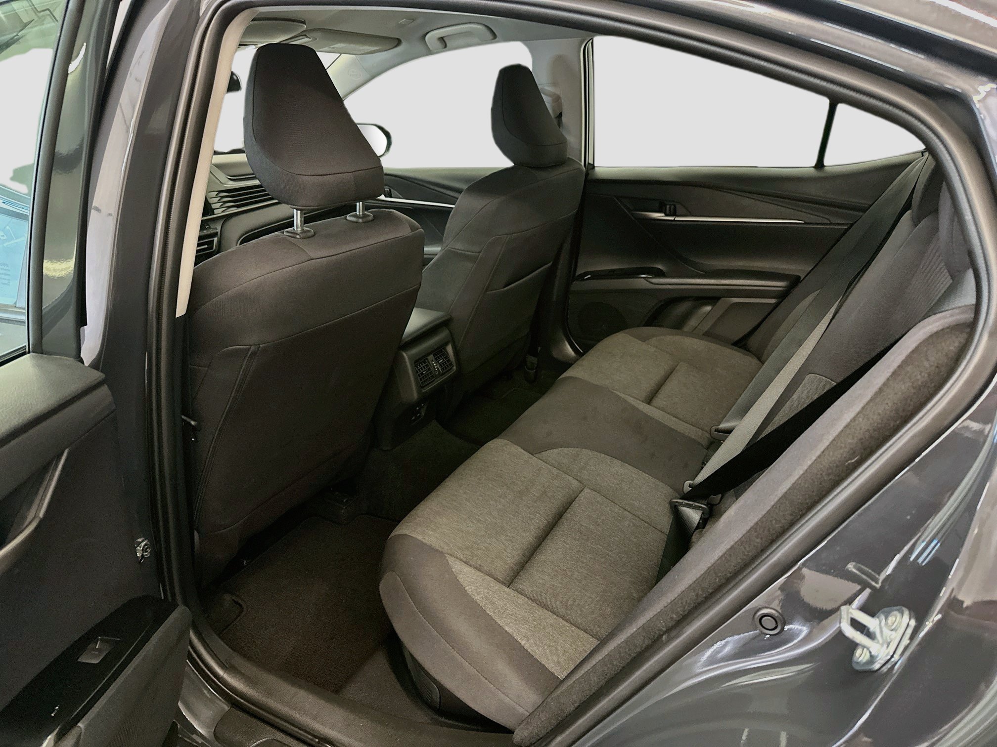 Used 2026 Toyota Camry LE FWD image 29