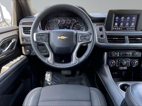 Used 2024 Chevrolet Tahoe LS RWD image 5