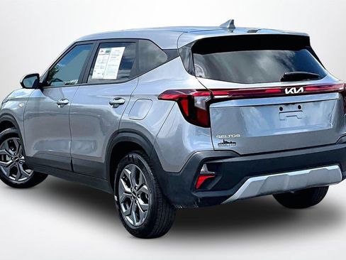 Used 2026 Kia Seltos LX FWD image 5