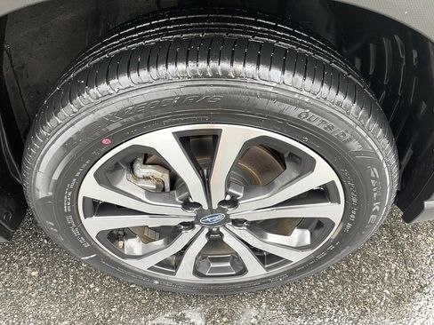 Used 2024 Subaru Forester Limited image 5