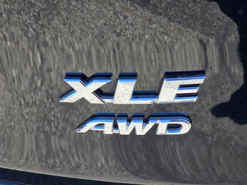 Used 2025 Toyota RAV4 XLE AWD/4WD image 21