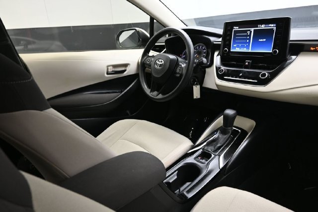 Used 2022 Toyota Corolla LE FWD image 12