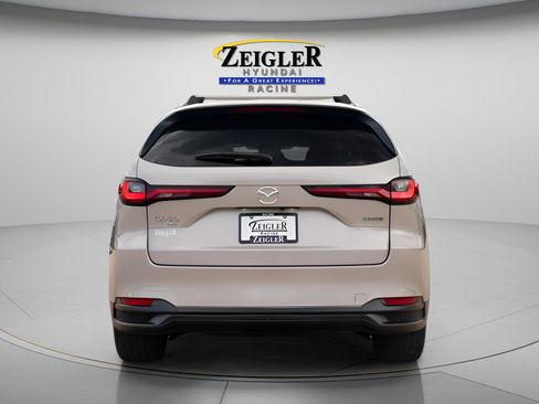 Used 2024 MAZDA CX-90 3.3 Turbo w/ Preferred Package AWD/4WD image 6