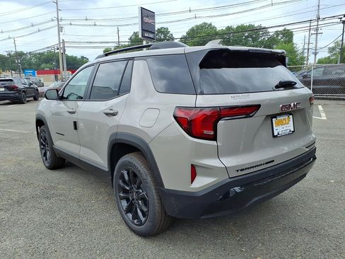 New 2026 GMC Terrain Elevation w/ Elevation Premium Package AWD/4WD image 4