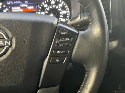 Used 2023 Nissan Frontier SV w/ SV Convenience Package RWD image 42