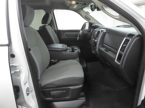 Used 2022 RAM 1500 Classic SLT w/ Electronics Group AWD/4WD image 21
