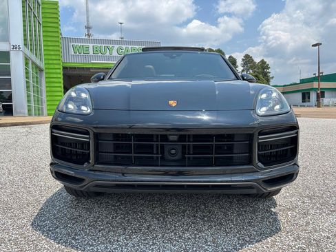 Used 2023 Porsche Cayenne Turbo AWD/4WD image 12