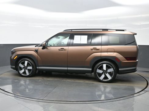 Used 2024 Hyundai Santa Fe Limited image 3