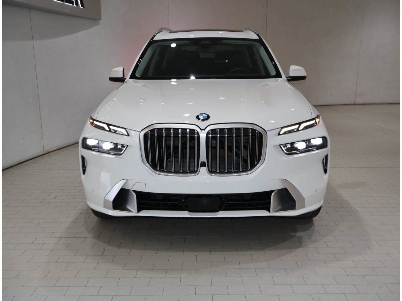 Certified 2023 BMW X7 xDrive40i w/ Premium Package AWD/4WD image 7