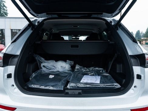 New 2026 Mitsubishi Outlander SE image 7