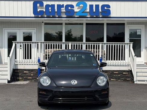 Used 2018 Volkswagen Beetle 2.0T FWD image 10