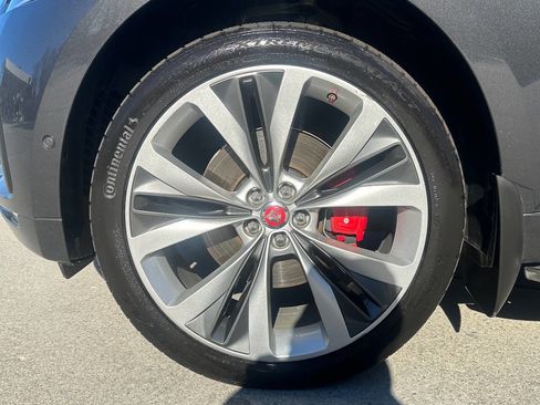 Used 2017 Jaguar F-PACE S image 12