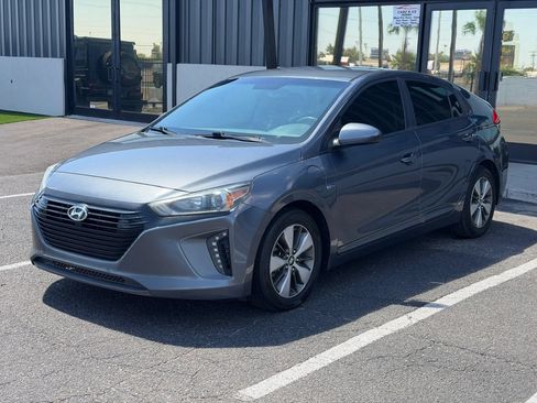 Used 2019 Hyundai Ioniq Plug-In Hybrid FWD image 1