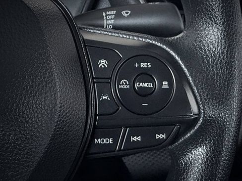 Used 2023 Toyota Corolla LE FWD image 11