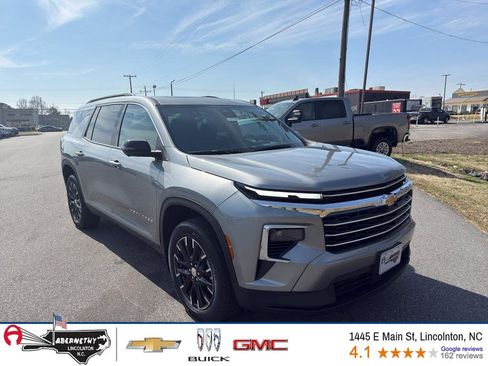 New 2026 Chevrolet Traverse LT w/ Sun and Wheel Package image 1